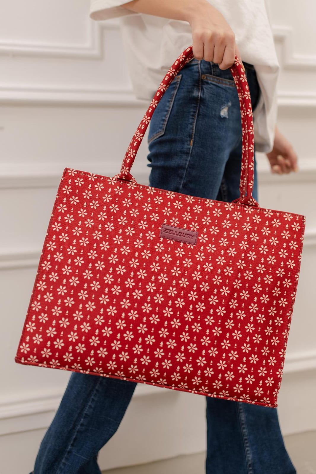 Stylish Women's Red Canvas Tote Bag - 1 Pc