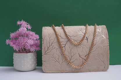 Women's Velvet Textured Purse With Chain